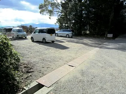 大和神社の駐車場