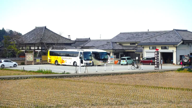 飛鳥寺の駐車場
